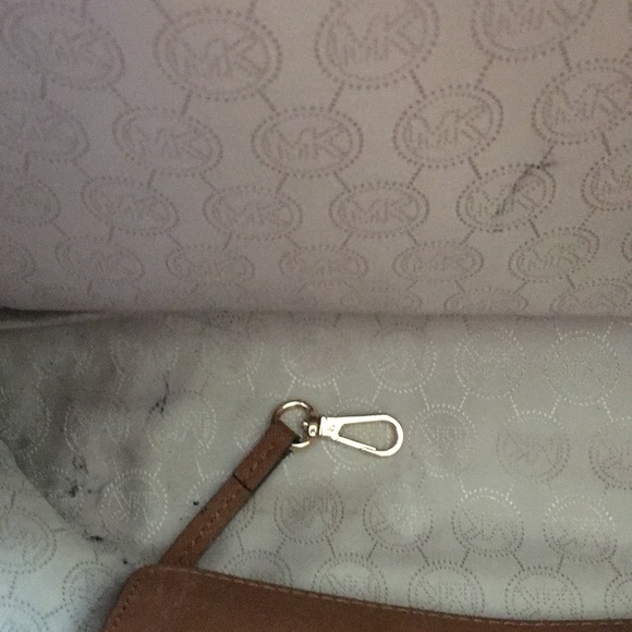 Michael Kors jet set laptop tote bag - Picture 8 of 11